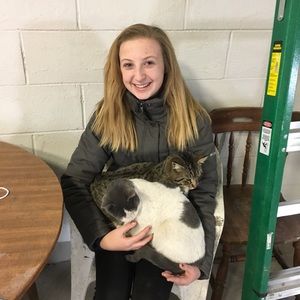 Meet your Posher, Lauren